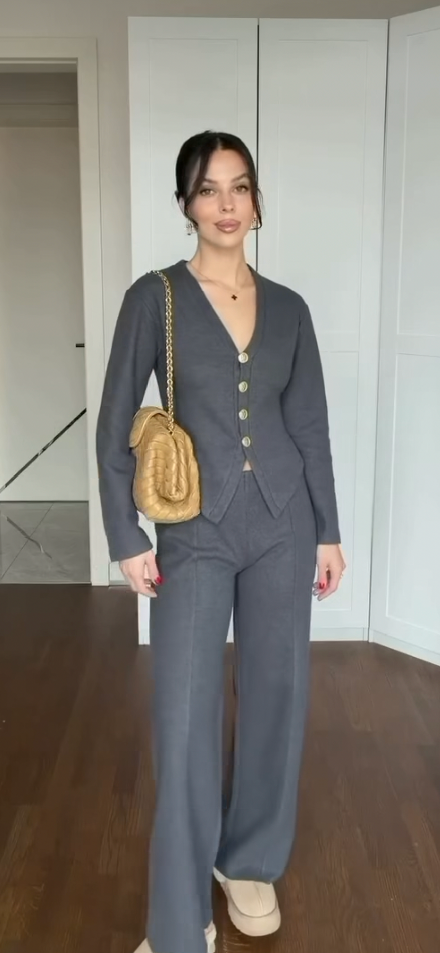 Button knit set
