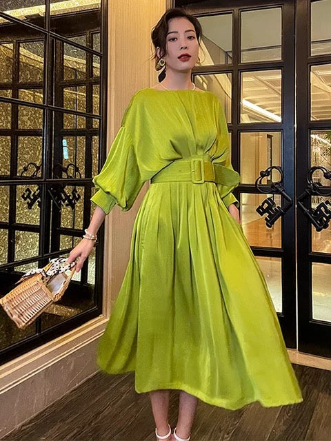 Batwing sleeve belted dress