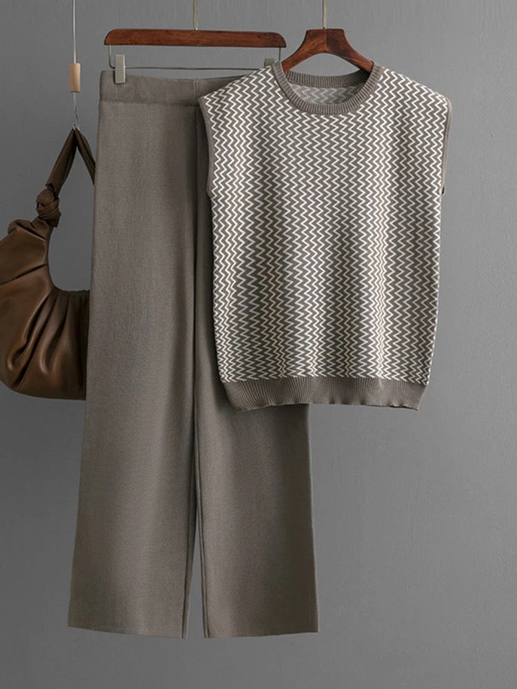 Sleeveless knit set