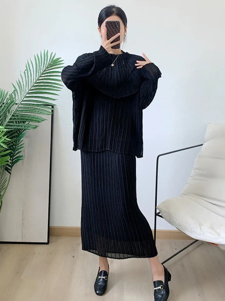 Pleated set