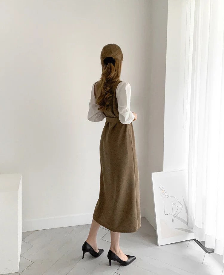 Contrasted knitted dress