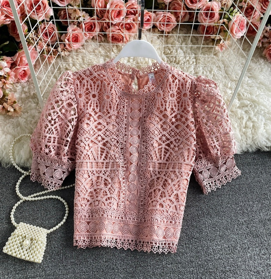 Puff sleeve lace top