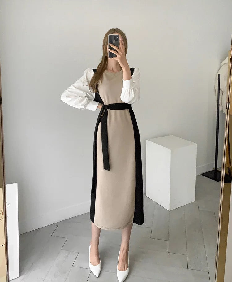 Contrasted knitted dress