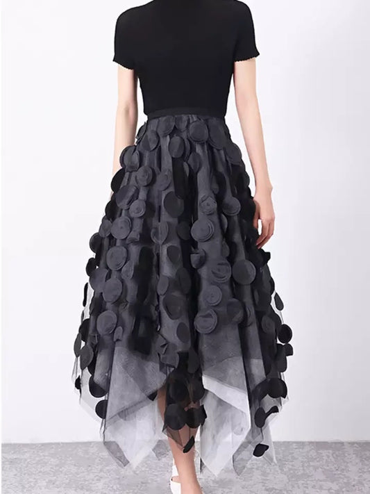 3D asymmetrical skirt