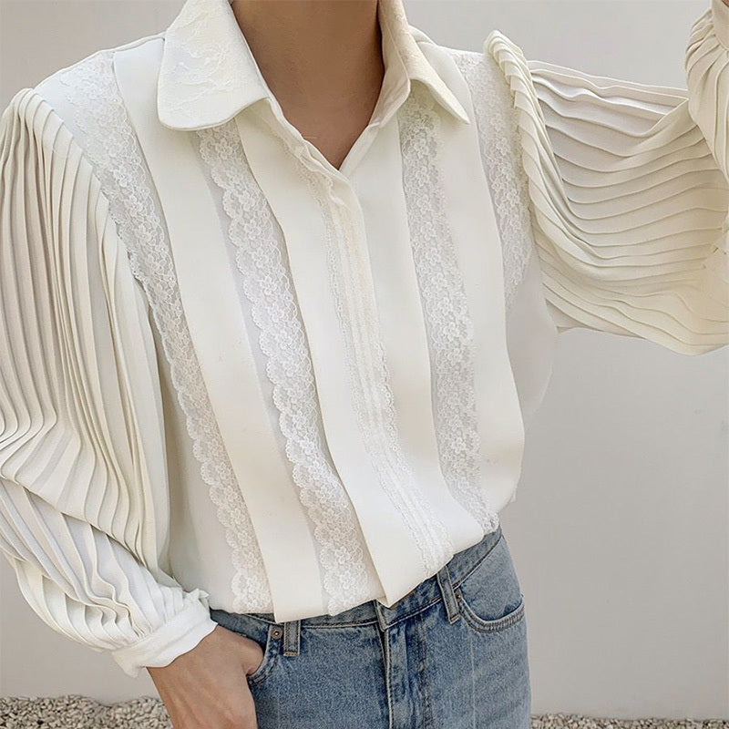 Pleated sleeve lace blouse