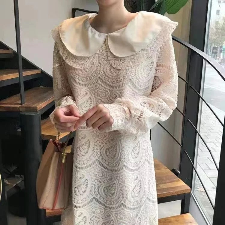 Peter Pan collar lace dress