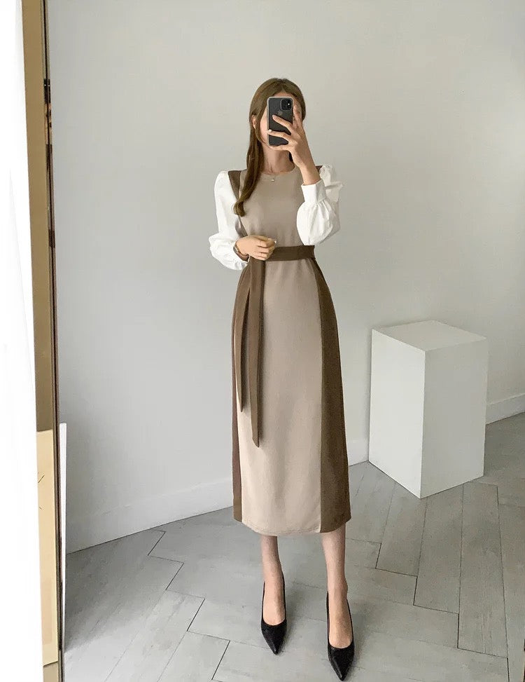 Contrasted knitted dress