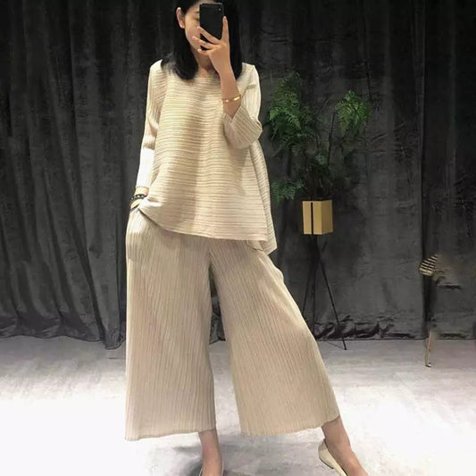 Pleated set