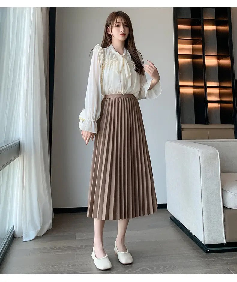 Pleated skirt