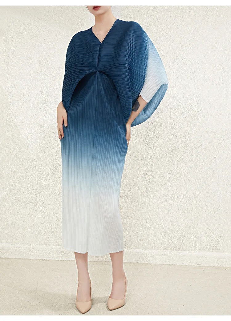 Ombre batwing pleated dress