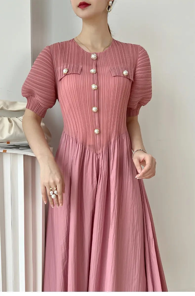 Puff sleeve pleated dress