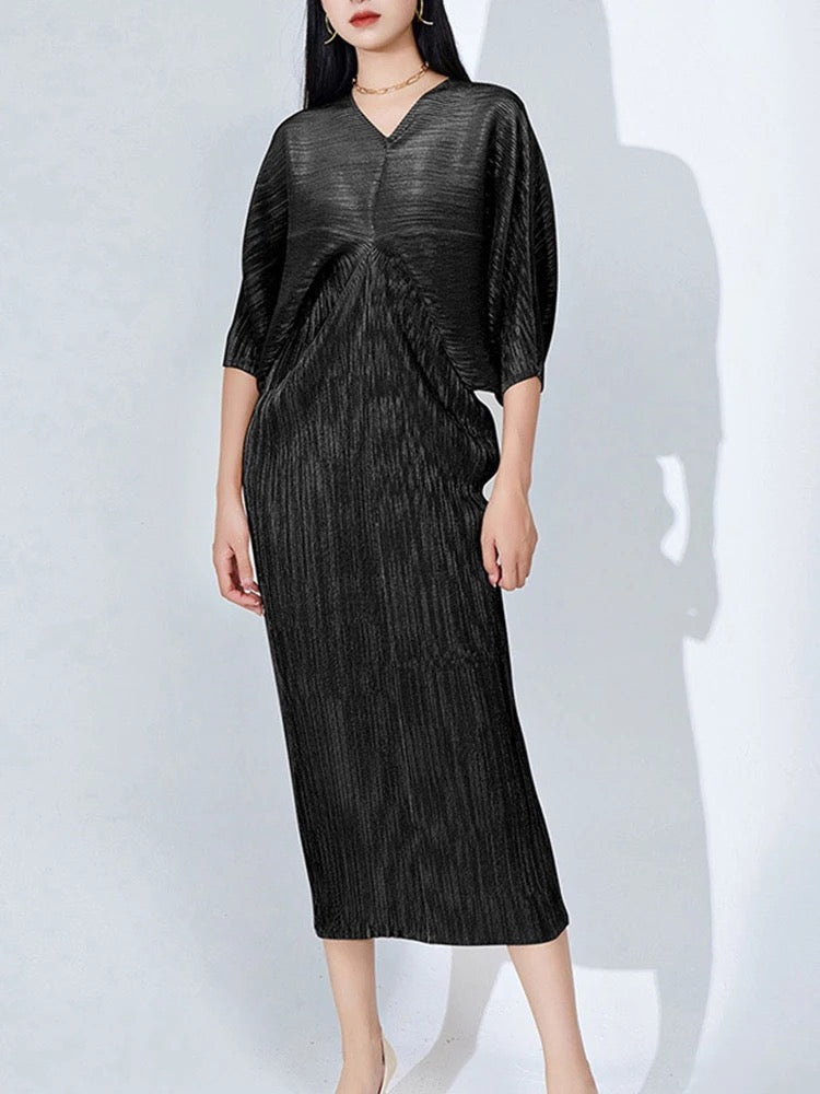 Metallic batwing pleated dress